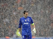 开云体育-舞台越大越强，伦纳德率上海队力克奇才，展现巨星本色