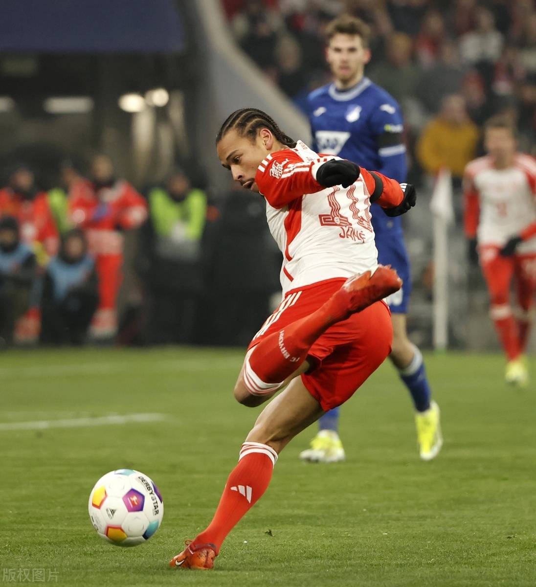 英格兰逆转哥伦比亚,萨内高光表现 英格兰逆转哥伦比亚,萨内高光表现