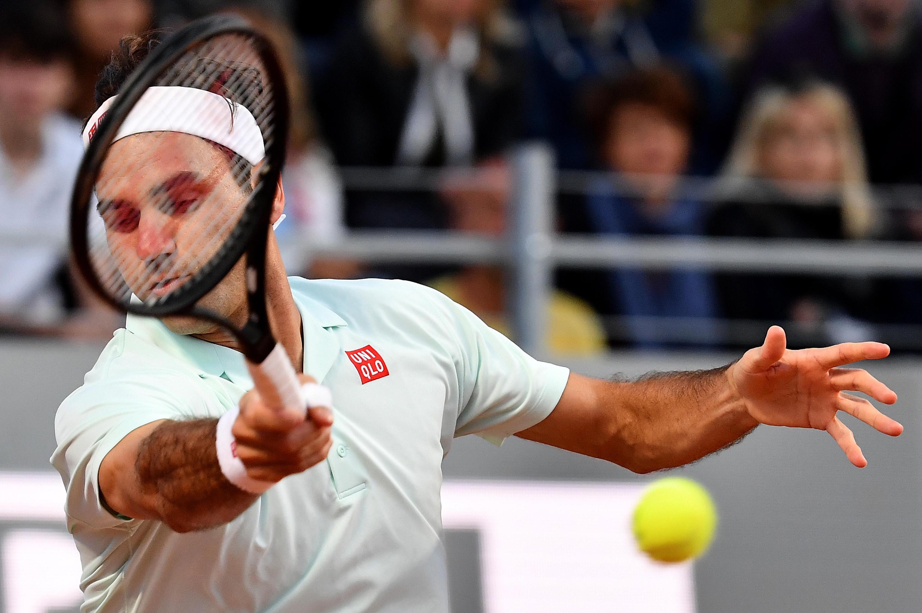 关于日本网球队逆转意大利网球队，费德勒完成帽子戏法的信息