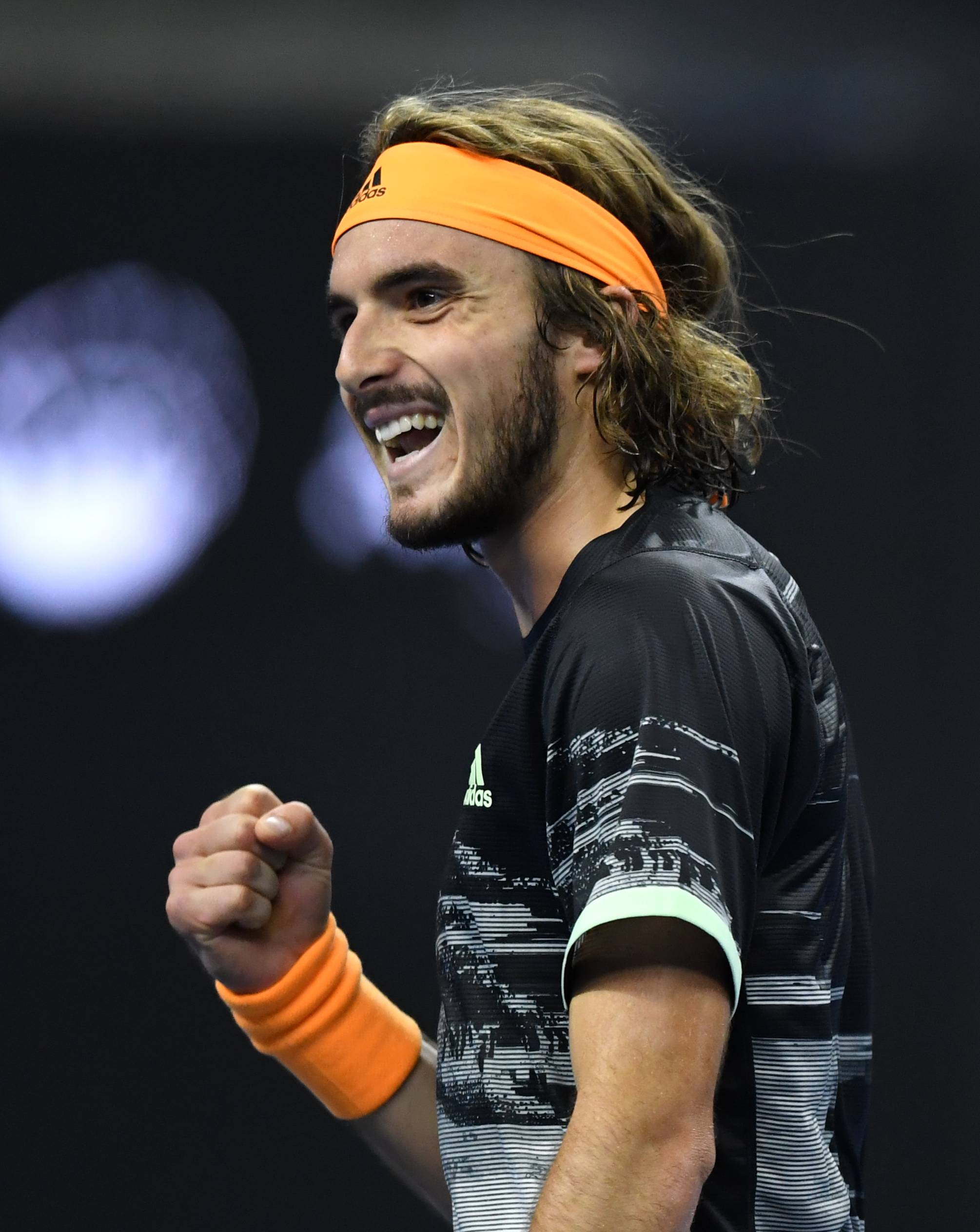 美国网球队血洗世界网球队,西西帕斯一己之力扛起全队 美国网球队血洗世界网球队,西西帕斯一己之力扛起全队