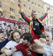 关于锡耶纳士气低迷，迎战不容乐观的信息