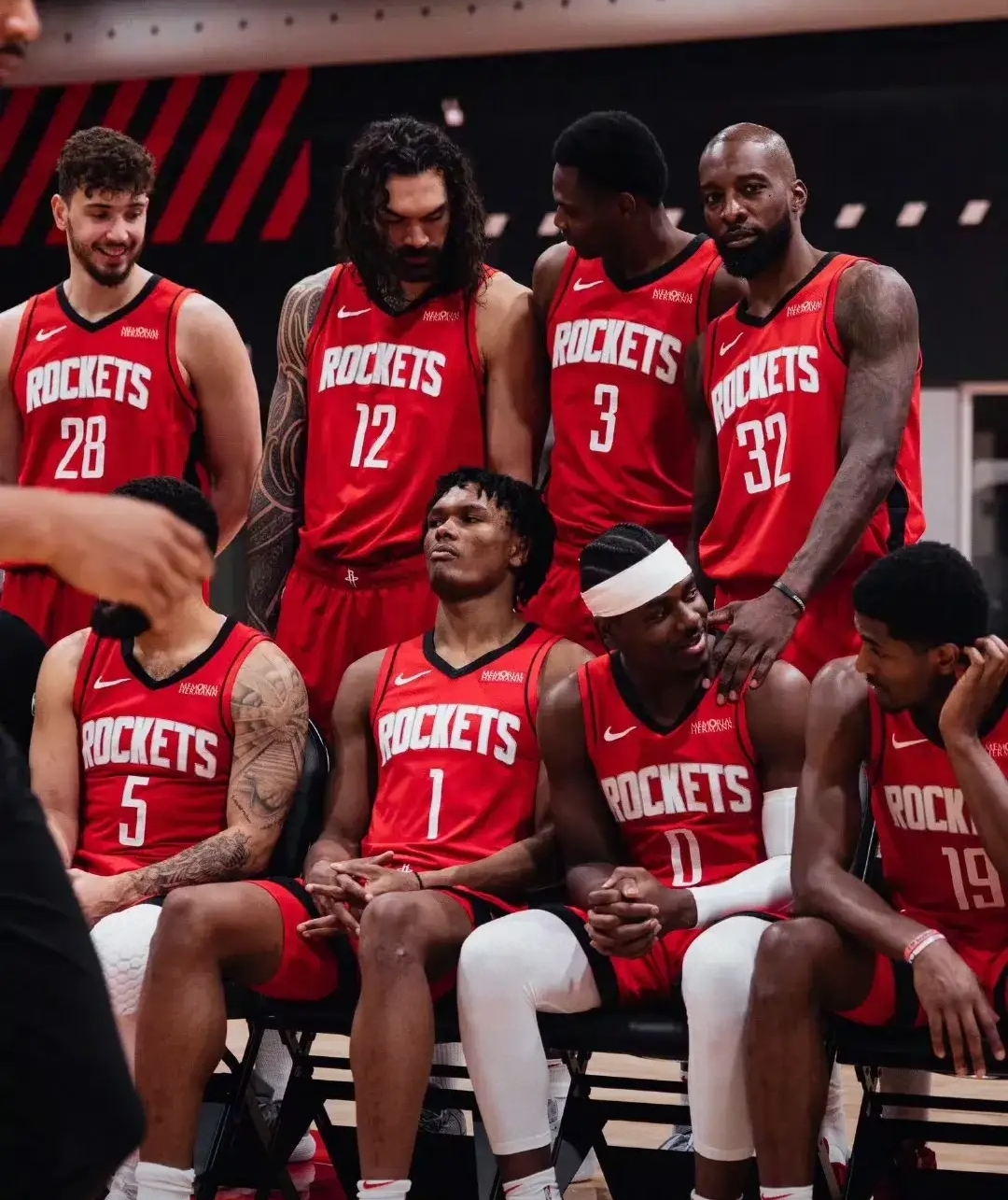 火箭主场大胜76人，豪取四连胜的简单介绍