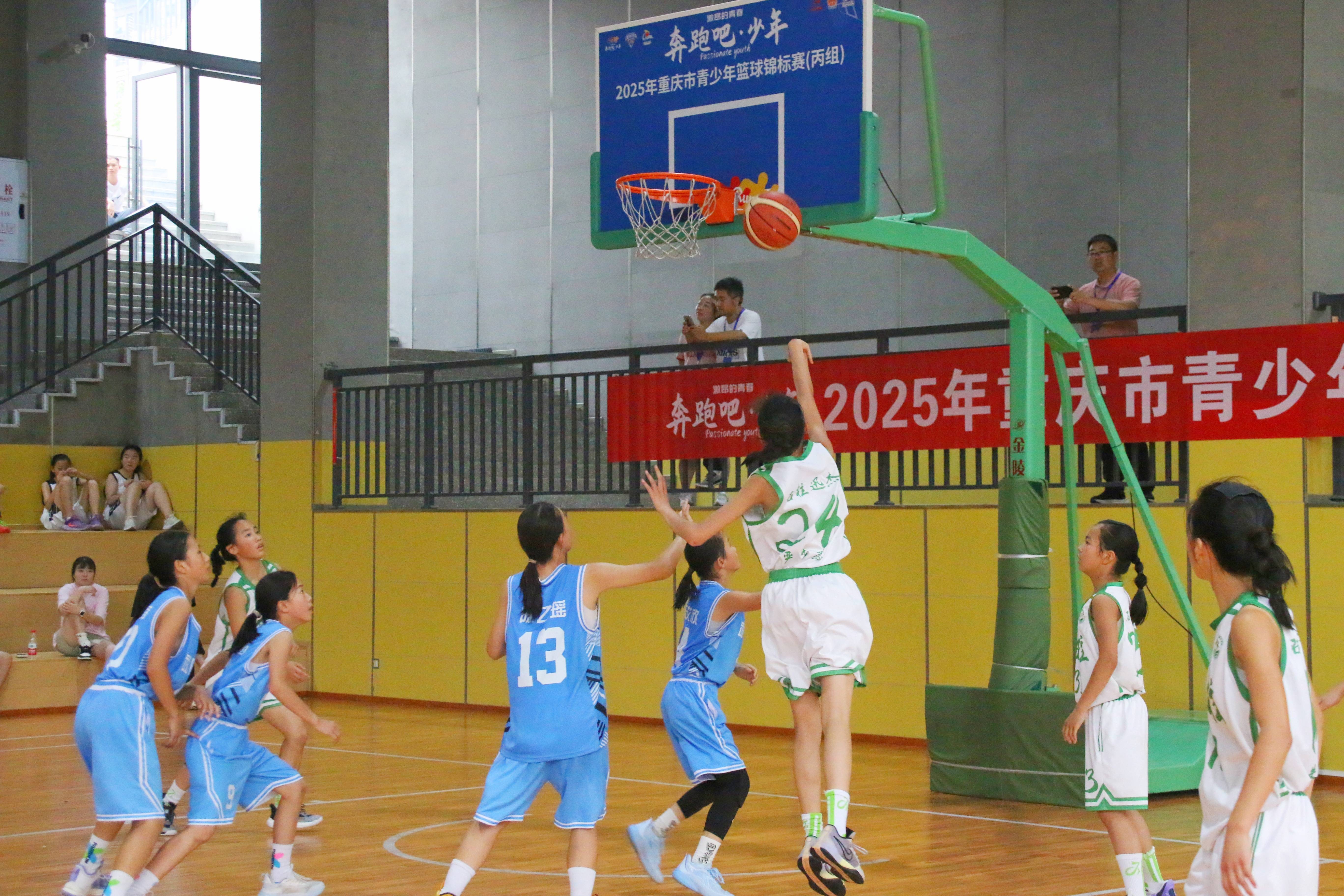 青少年篮球联赛吸引参与人数不断增加的简单介绍