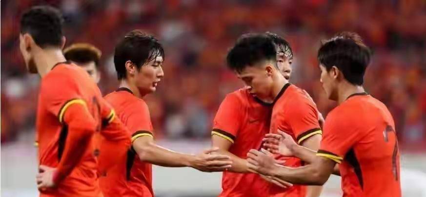 关于香港球队大胜，亚洲足球冷门频出的信息