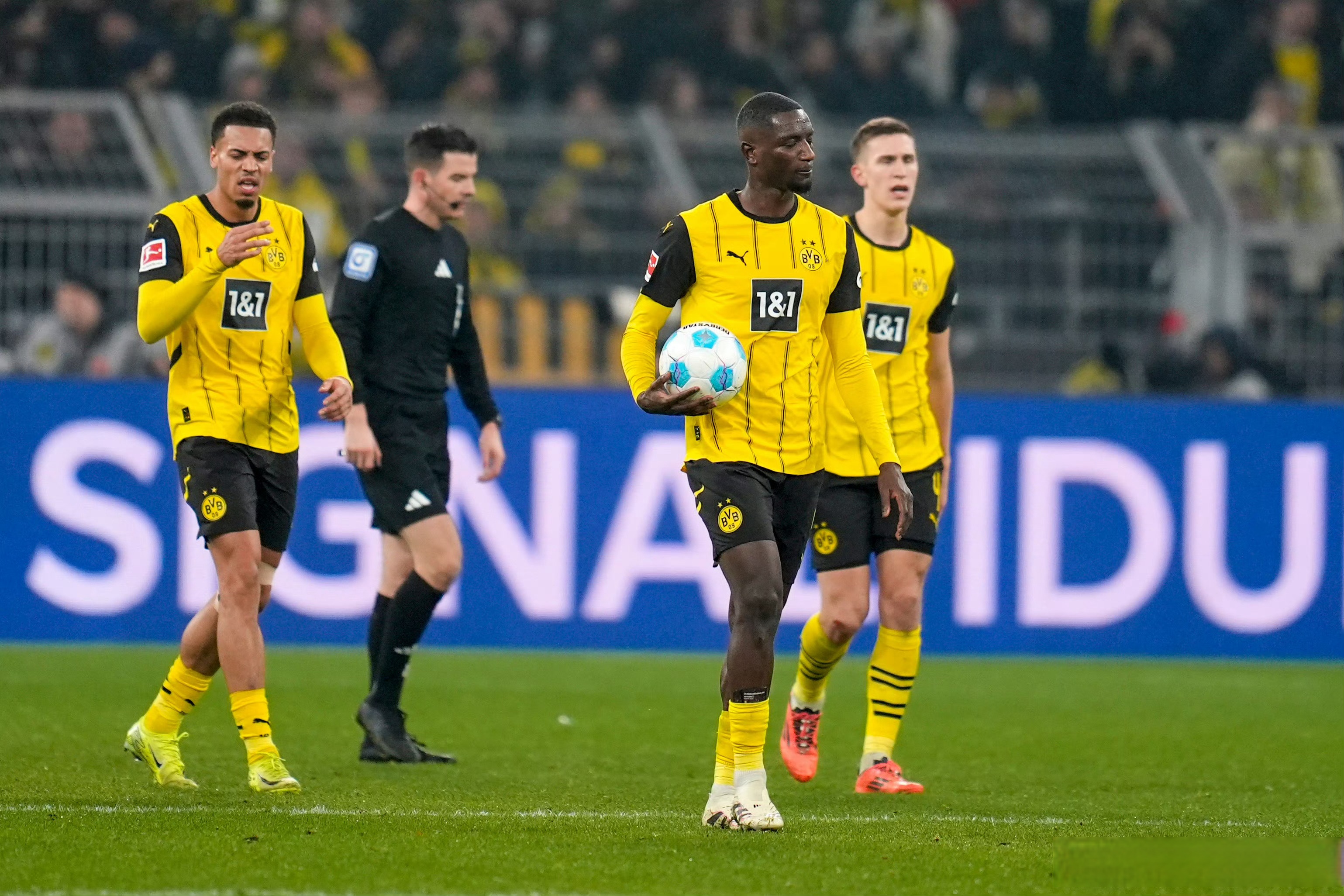 包含多特蒙德客场挑战霍芬海姆，力争三连胜的词条