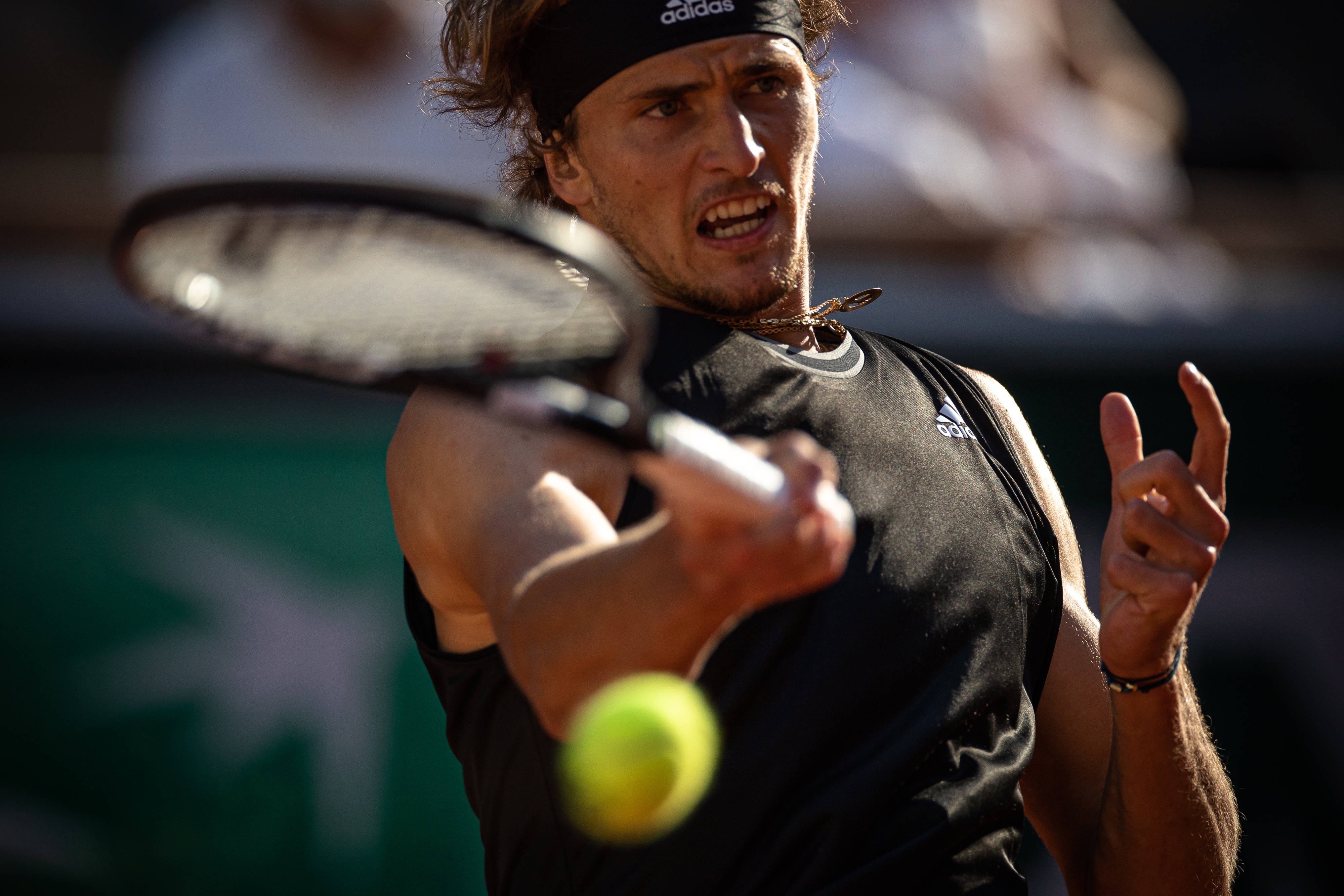 关于拉沃尔杯横扫法网，兹维列夫点燃赛场的信息