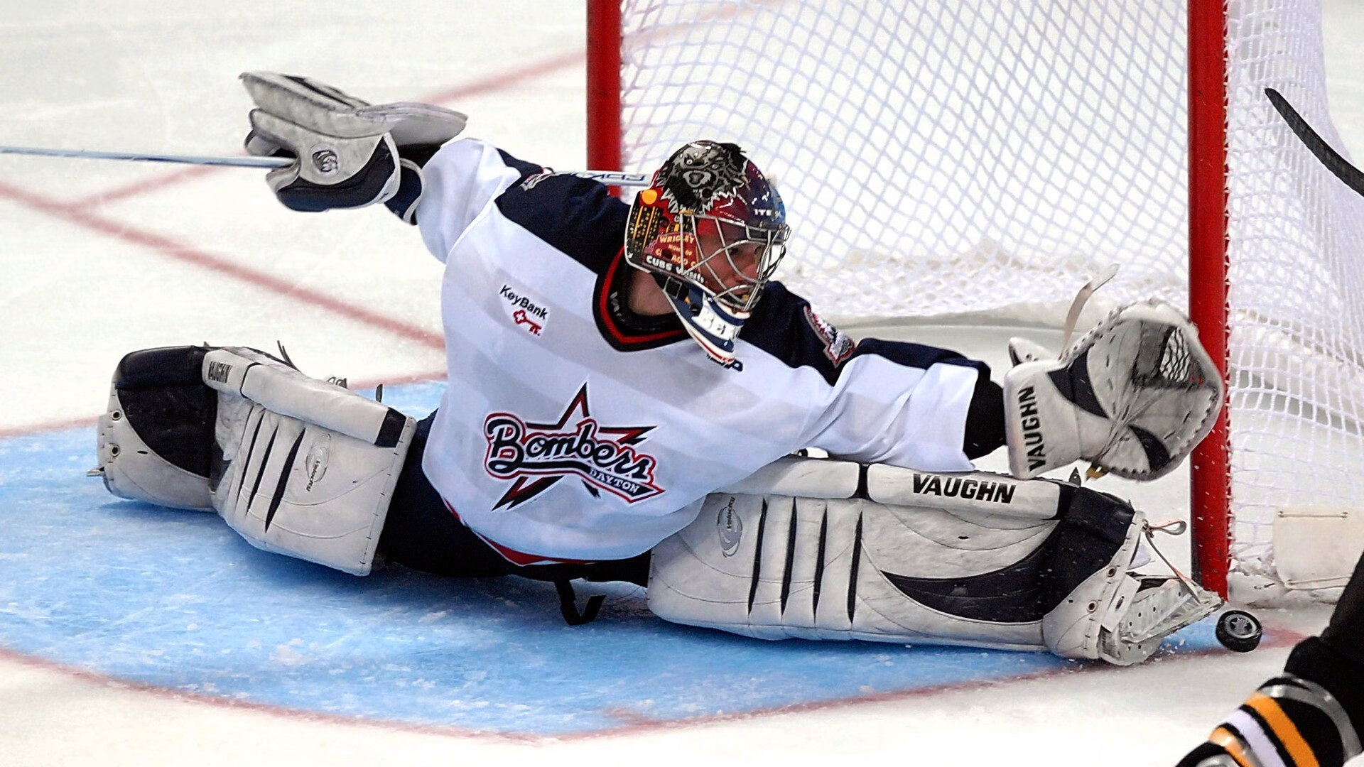 范弗利特末节狂飙19分,活塞加时鏖战力克马刺