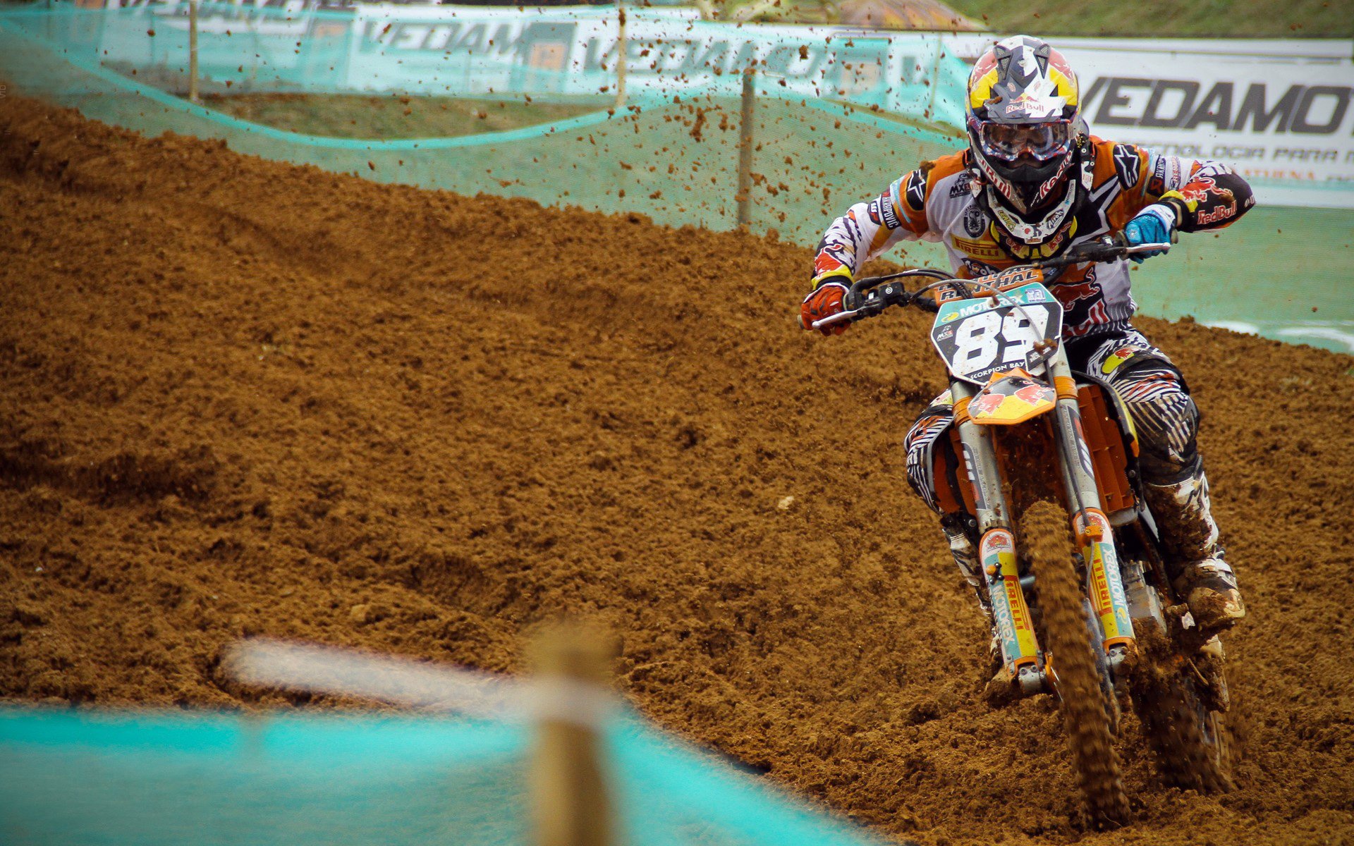 智利绝杀塞维利亚,姆巴佩统治全场的背后,是足球世界的新叙事